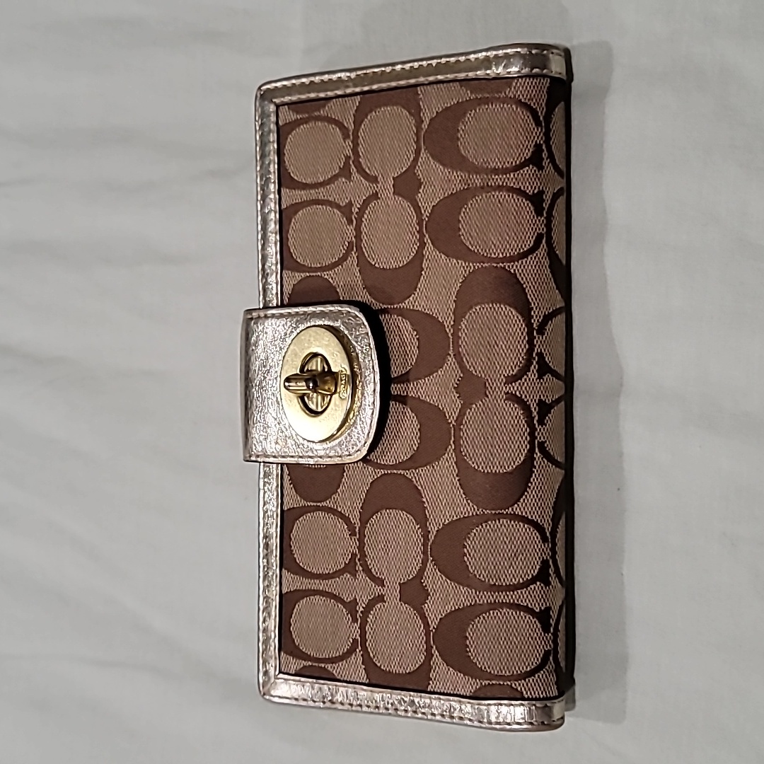Coach Checkbook Wallet
